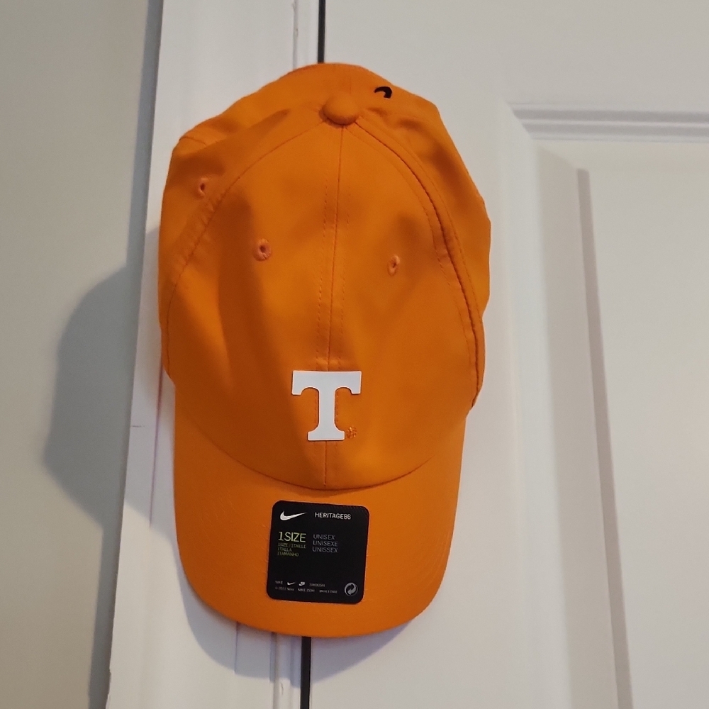 Unisex Nike Tennessee Orange Heritage Cap with White T Logo NWT